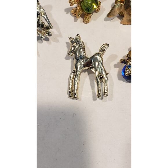 Vintage Lot Brooch Bracelet Insects Scarabs Animals Butterflies Bunny Bird Bees - Picture 12 of 16